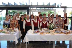 Praznik ob mizi in razstava cvičkorela